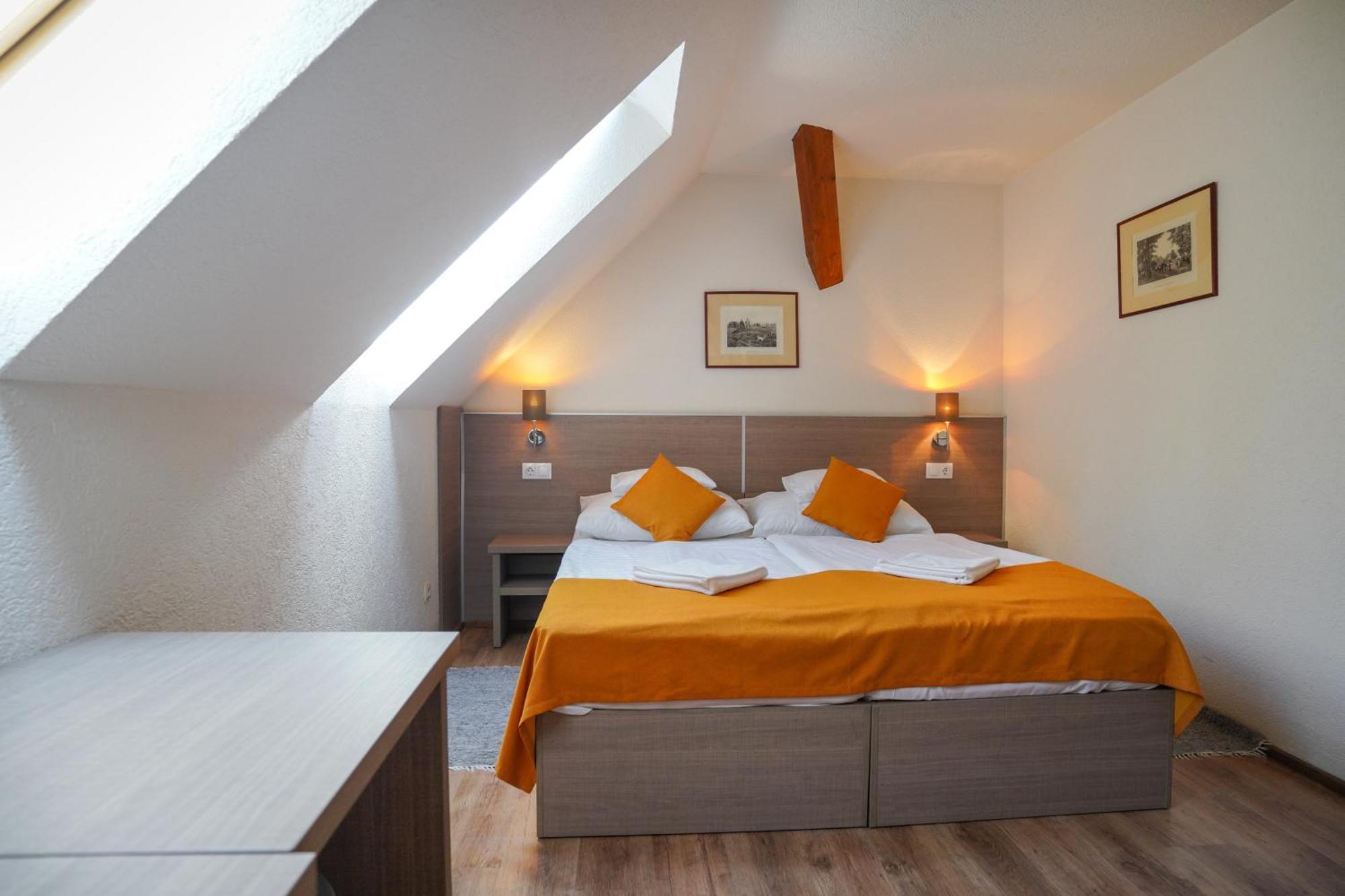 Szalajka és étterem Hotel 3*